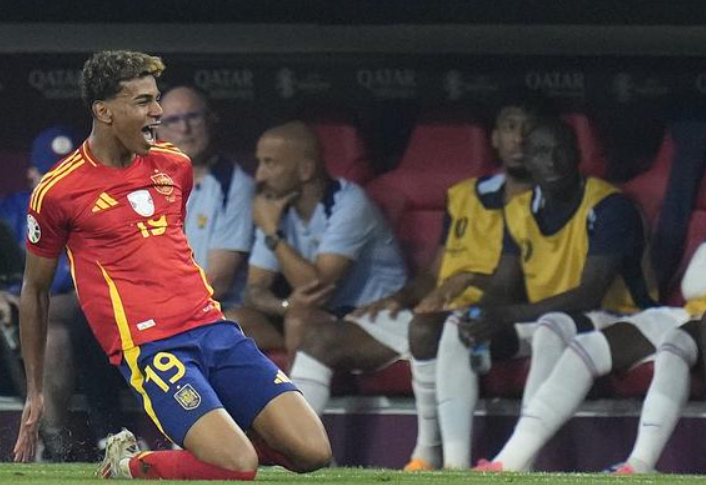 納尼峰會暢談足球未來：盛贊亞馬爾，呼吁理性看待新星成長