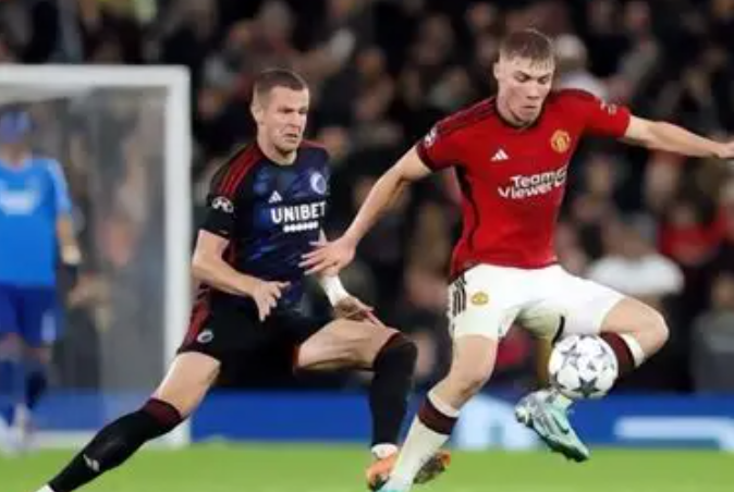 那不勒斯冬窗欲提前激活霍伊倫買斷條款，曼聯(lián)已表態(tài)同意