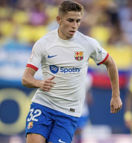 西甲第10輪焦點戰(zhàn)：巴薩客場惜敗皇馬，費爾明致謝球迷展望未來