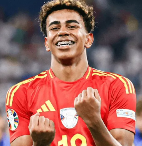 亞馬爾：從賽前言論風(fēng)波到場上表現(xiàn)低迷的困境剖析