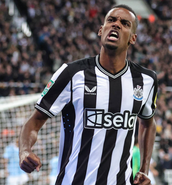 前利物浦名宿赫斯基論伊薩克：多維貢獻(xiàn)與體能提升之要