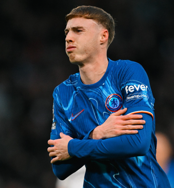 帕爾默曬切爾西百場紀(jì)念球衣：回顧過往，展望未來征程