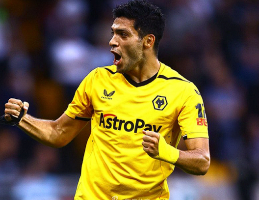 勞爾·希門尼斯：獲PFA特別表彰，<a href='https://www.www.bvzueha.com/news/tag/267.html' style='color: blue;'>英超</a>賽場的墨西哥傳奇