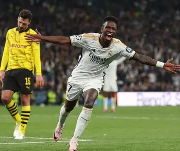 皇馬大勝瓦倫西亞：維尼修斯里程碑之戰(zhàn)，躋身隊史巴西球員出場三