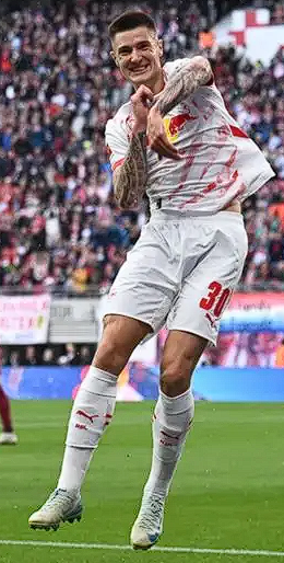 曼聯(lián)戰(zhàn)平保級(jí)弱旅，舍什科表現(xiàn)低迷引關(guān)注