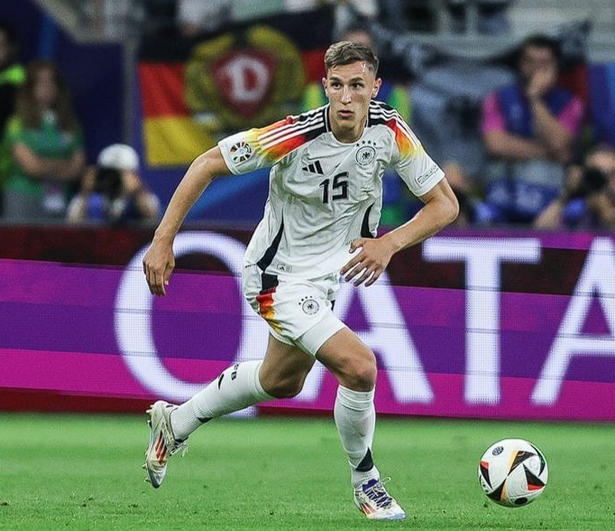 科瓦奇看好施洛特貝克，多特防線迎關(guān)鍵調(diào)整迎戰(zhàn)曼城