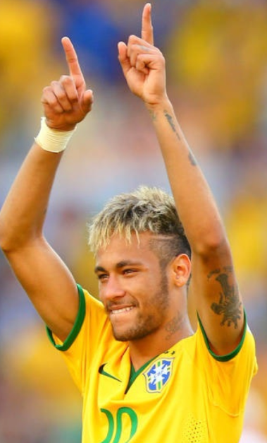 內(nèi)馬爾復(fù)出后或缺席關(guān)鍵戰(zhàn)，桑托斯謹(jǐn)慎應(yīng)對人造草皮挑戰(zhàn)