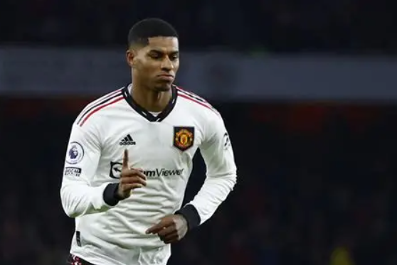 巴薩復興之路：青訓與經(jīng)驗球員的完美融合