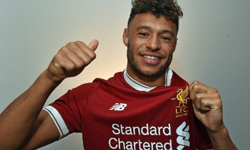 張伯倫的抉擇：重返英倫賽場，家庭與足球的雙重考量