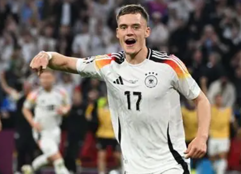 斯內(nèi)德提醒維爾茨：需盡快適應(yīng)<a href='https://www.www.bvzueha.com/news/tag/267.html' style='color: blue;'>英超</a>，展現(xiàn)巨星實(shí)力