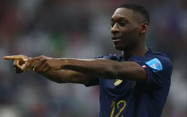 穆阿尼英超賽場(chǎng)受傷，傷愈后復(fù)出再遇波折