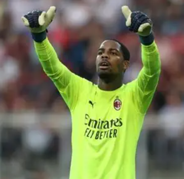 法媒聚焦：米蘭、<a href='https://www.www.bvzueha.com/news/tag/606.html' style='color: blue;'>拜仁</a>、<a  style='color: blue;'>利物浦</a>三將續(xù)約風(fēng)云