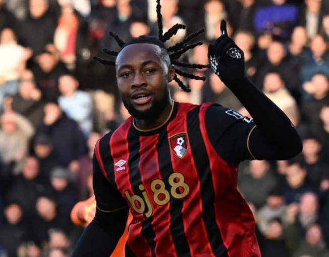 曼聯(lián)引援塞梅尼奧：堅(jiān)守薪資結(jié)構(gòu)，競(jìng)爭(zhēng)態(tài)勢(shì)復(fù)雜