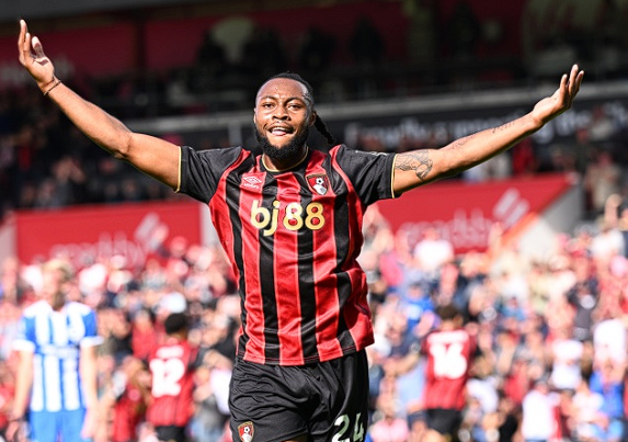 足總杯第3輪：曼城大勝?？巳爻?，<a href='/news/tag/1161012' style='color: blue;'>塞梅尼奧</a>首秀驚艷全場