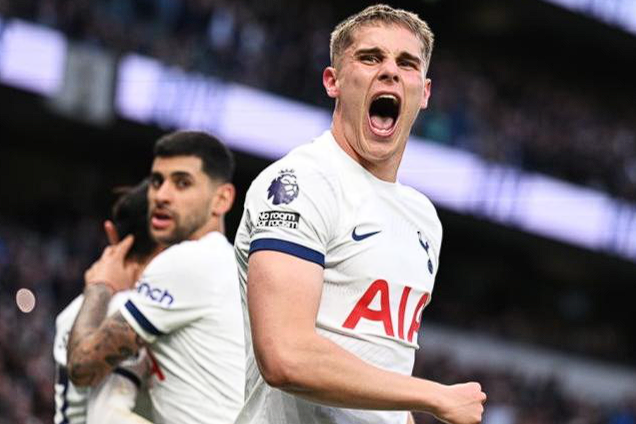 英超熱刺VS水晶宮：范德芬染紅，熱刺紅牌數(shù)居聯(lián)賽前列